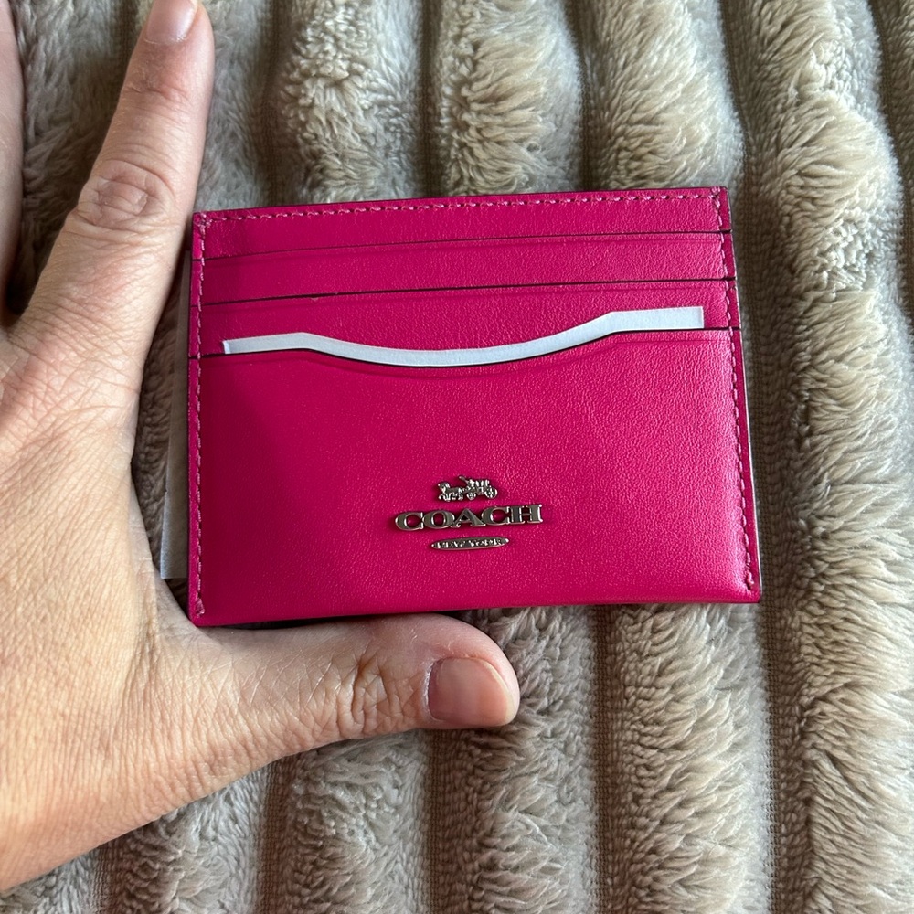 Coach Slim ID Card Case in Dragonfruit NWT - Picture 5 of 7